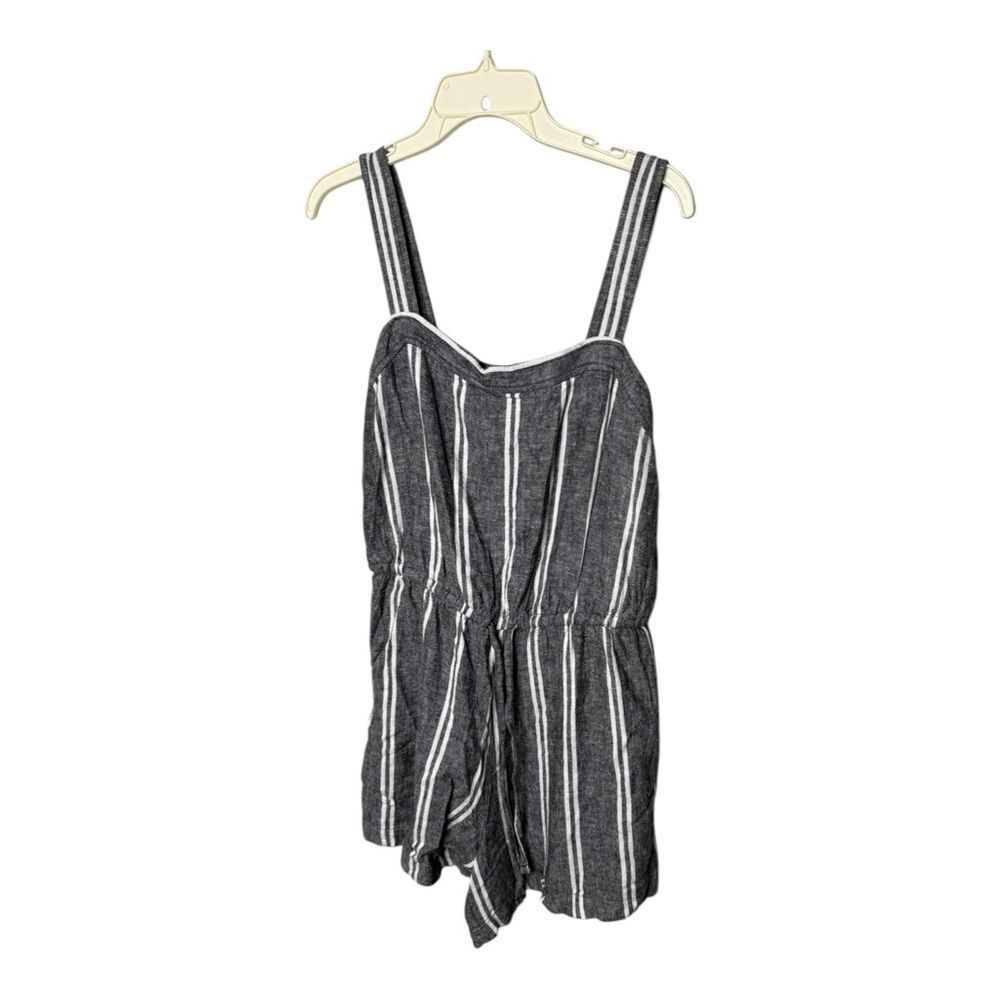 GAP gray and white striped romper. Size Medium linen blend - Picture 4 of 11